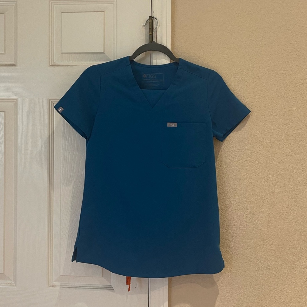 Figs scrubs
